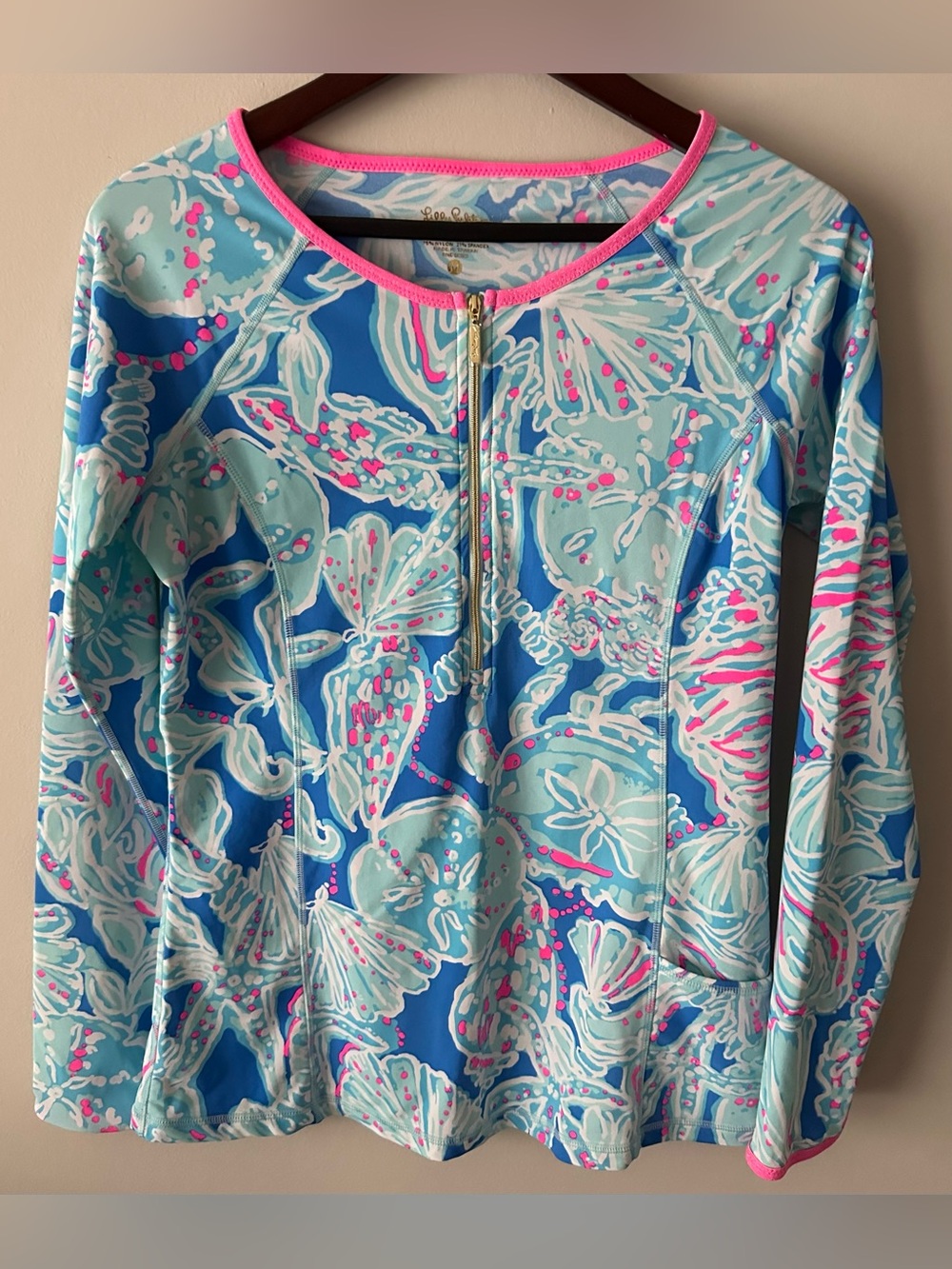 NWOT Lilly Pulitzer Luxletic women’s medium long sleeve top